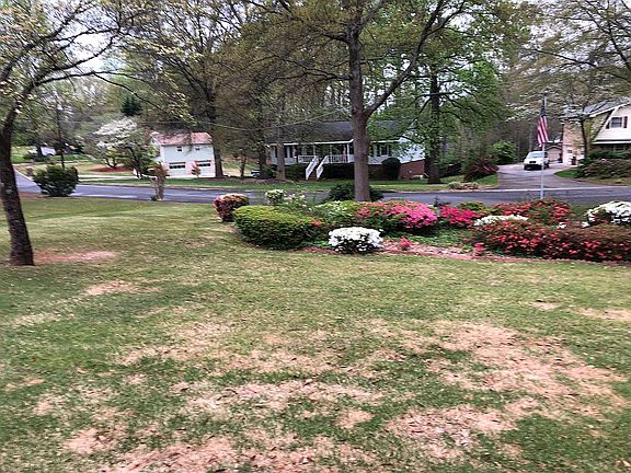 5th image of 2002 N Woods Dr