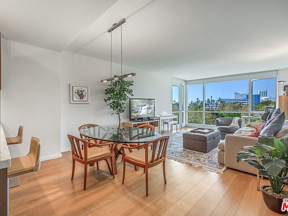 4th image of 1705 Ocean Ave Unit 411