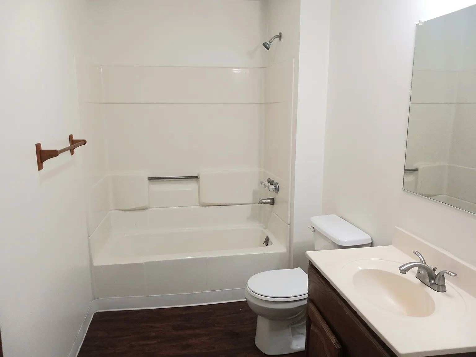 2 bed, 950 sqft, $965 — Photo 4