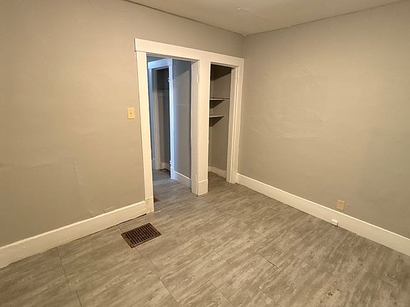 3rd image of 2032 E North St