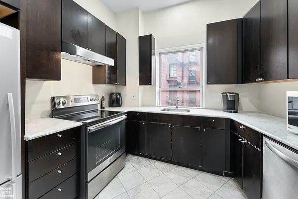 Rented by Brown Harris Stevens | media 12