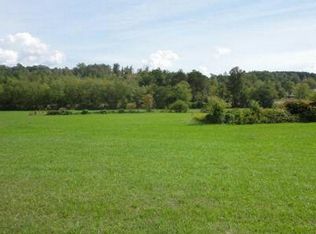 W Gum Log Rd, Warne, NC 28909