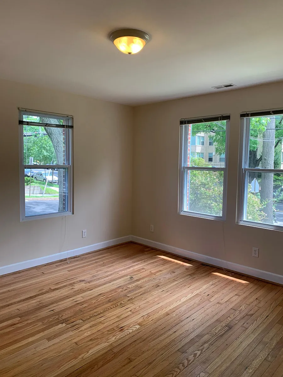 Building Photo - 6616 14th St NW #2