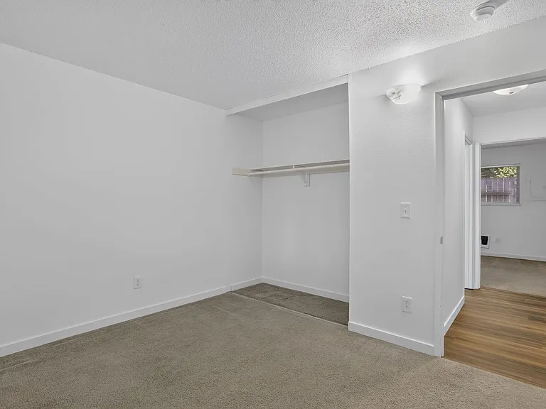 2527 NW Savier St — Photo 24
