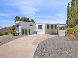 22780 Skylink Dr, Canyon Lake, CA 92587