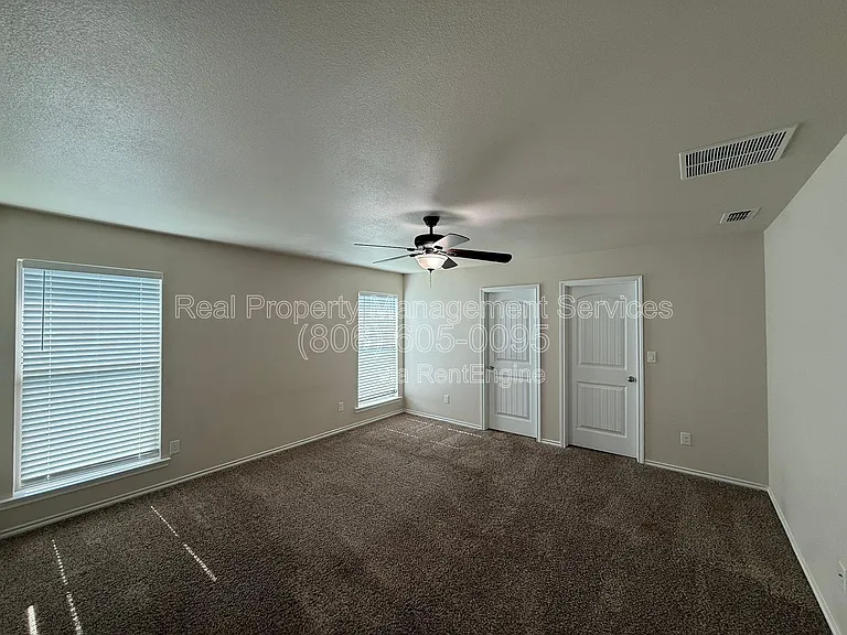 14309 Vernon Ave — Photo 5