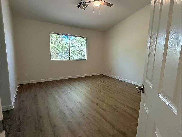 1043 Misty Rose Ave — Photo 8