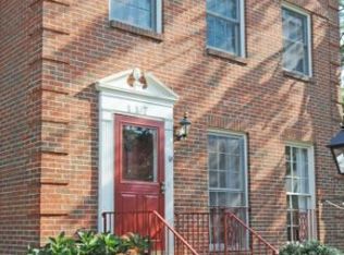 117 E St NE, Vienna, VA 22180