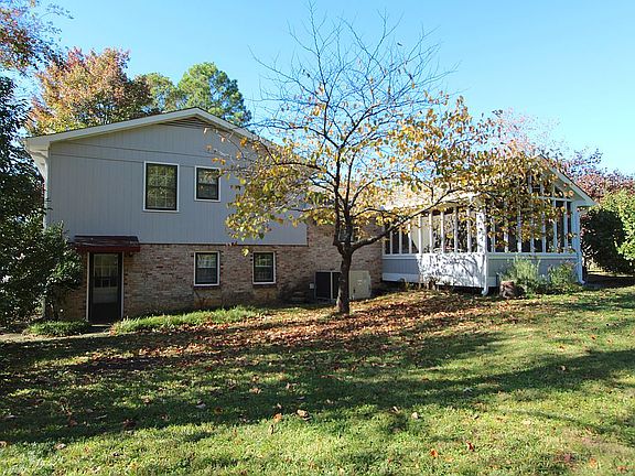 4th image of 12017 Greenleaf Dr SE