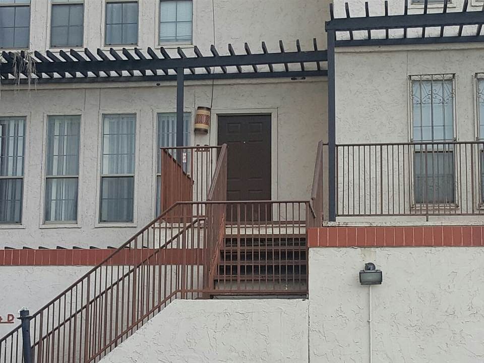1st image of 101 W Del Mar Blvd Unit 5D
