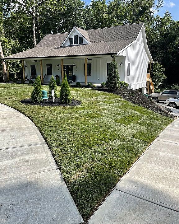 2nd image of 628 S Kelseys Way