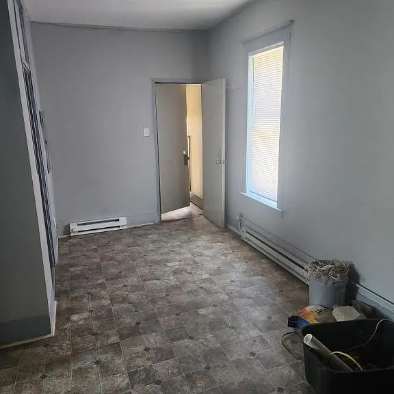 221 1/2 W Exchange St #2R-APT2R — Photo 1