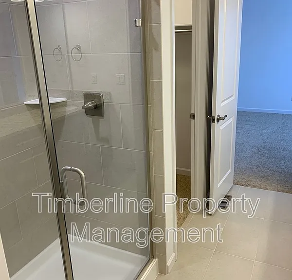 811 Marine Corps Dr — Photo 20