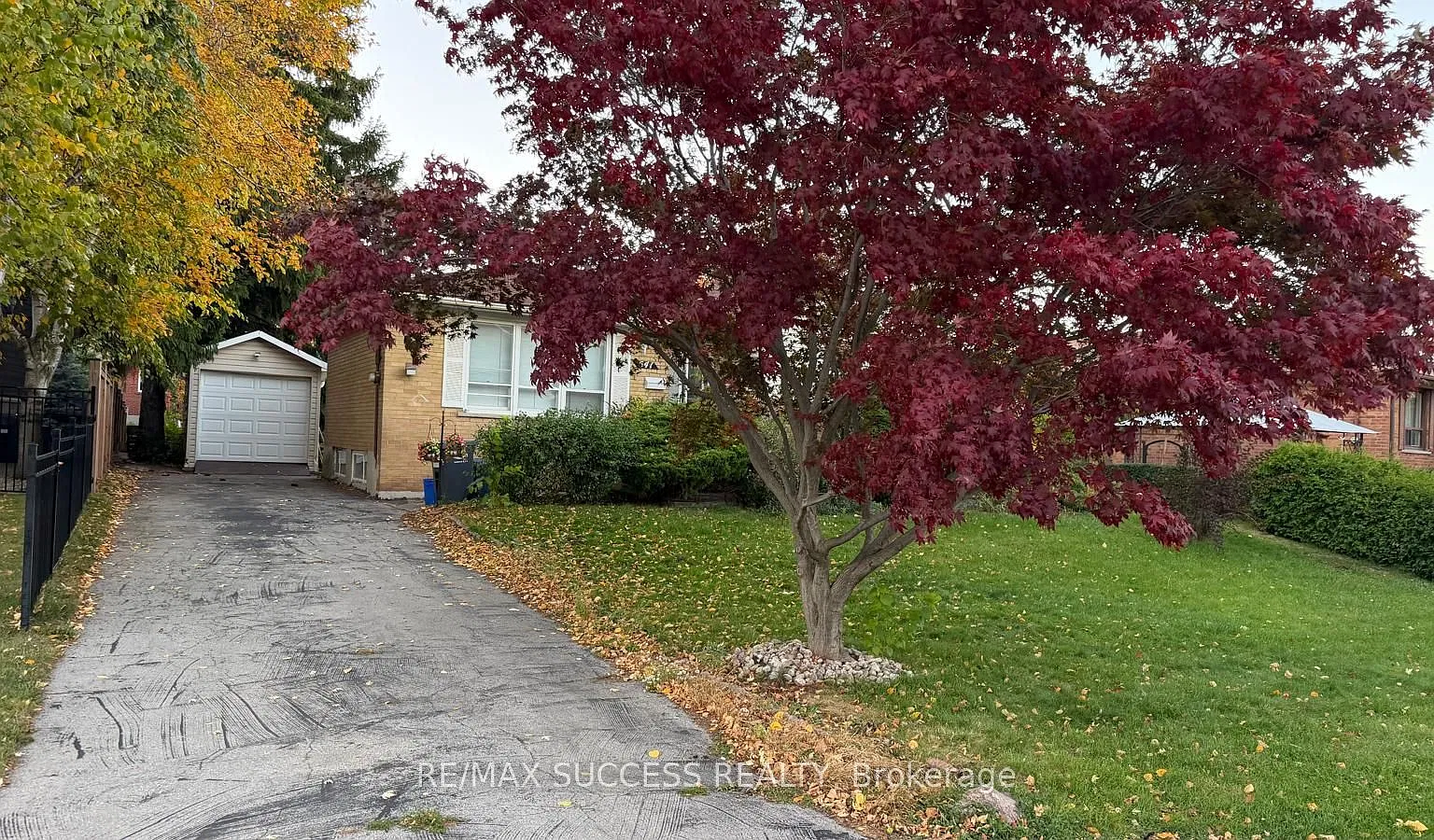 3 bed, $2,950 — Photo 2