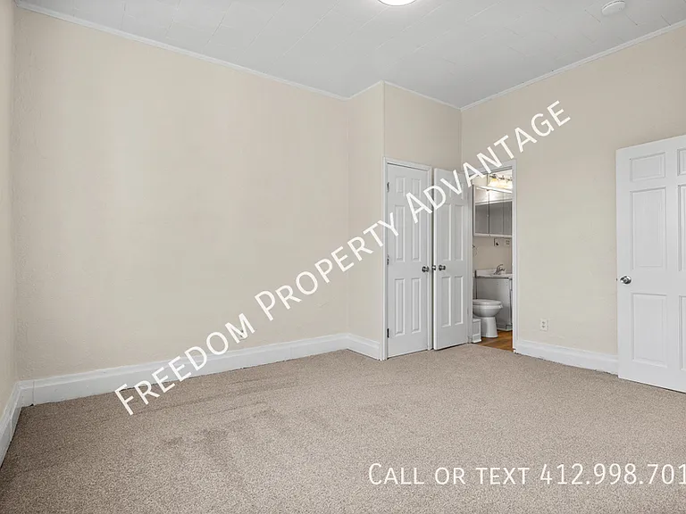 644 Herschel St — Photo 16