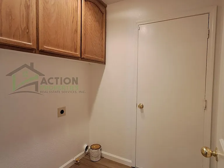 3835 Hunters Glen Pl — Photo 62