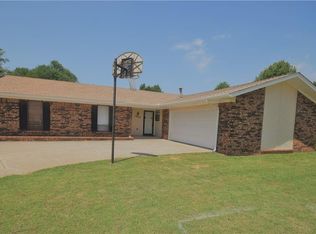 14105 Valley Forge Ln, Edmond, OK 73013