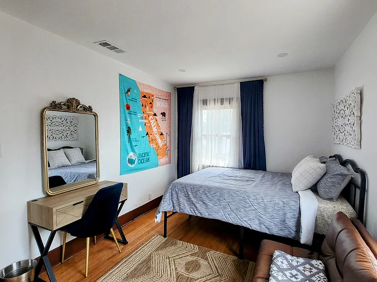 616 W Chapman Ave — Photo 25