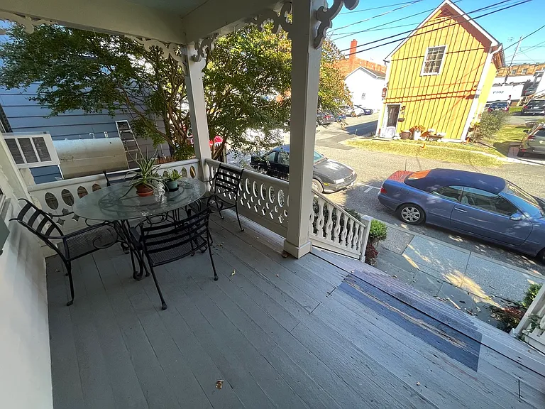 1 Royal St SW #B — Photo 12