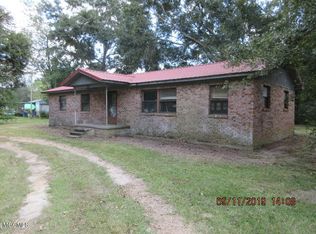2417 Sgt McClain Ln, Vancleave, MS 39565