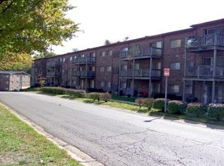 Oakbrook Gardens, Saint Louis, MO 63129