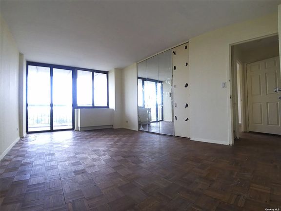 5th image of 13835 Elder Ave APT 11A