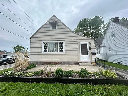 4248 Caroline Ave Photo 1