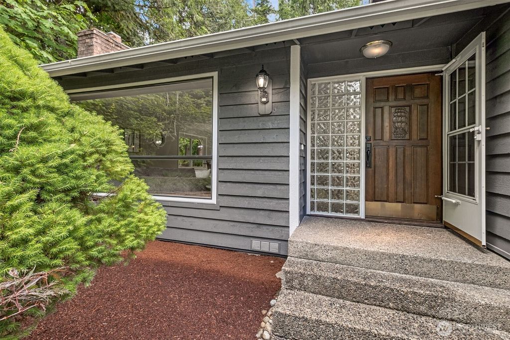 26055 SE 152 Street, Issaquah, WA - View 4