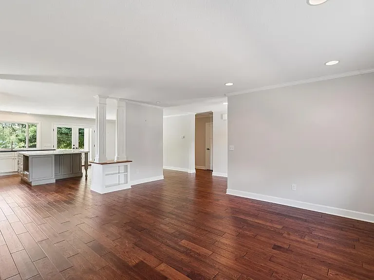 1296 Orchard St — Photo 5