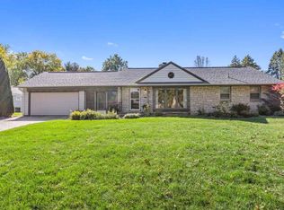 732 Westchester Dr, Rockford, IL 61107