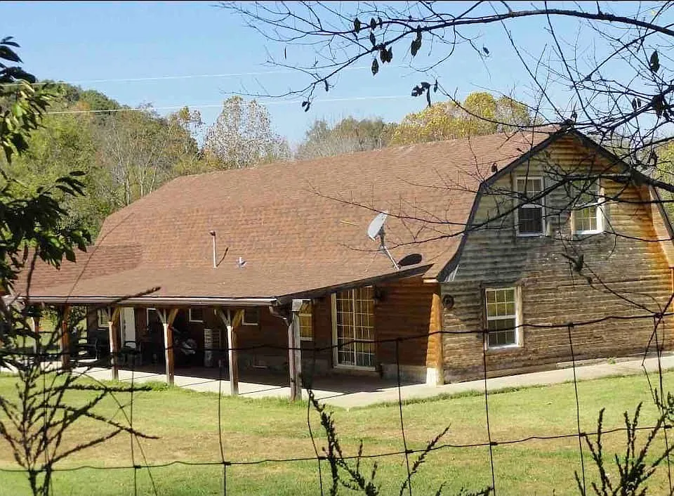 Building Photo - 361 Smith Rd