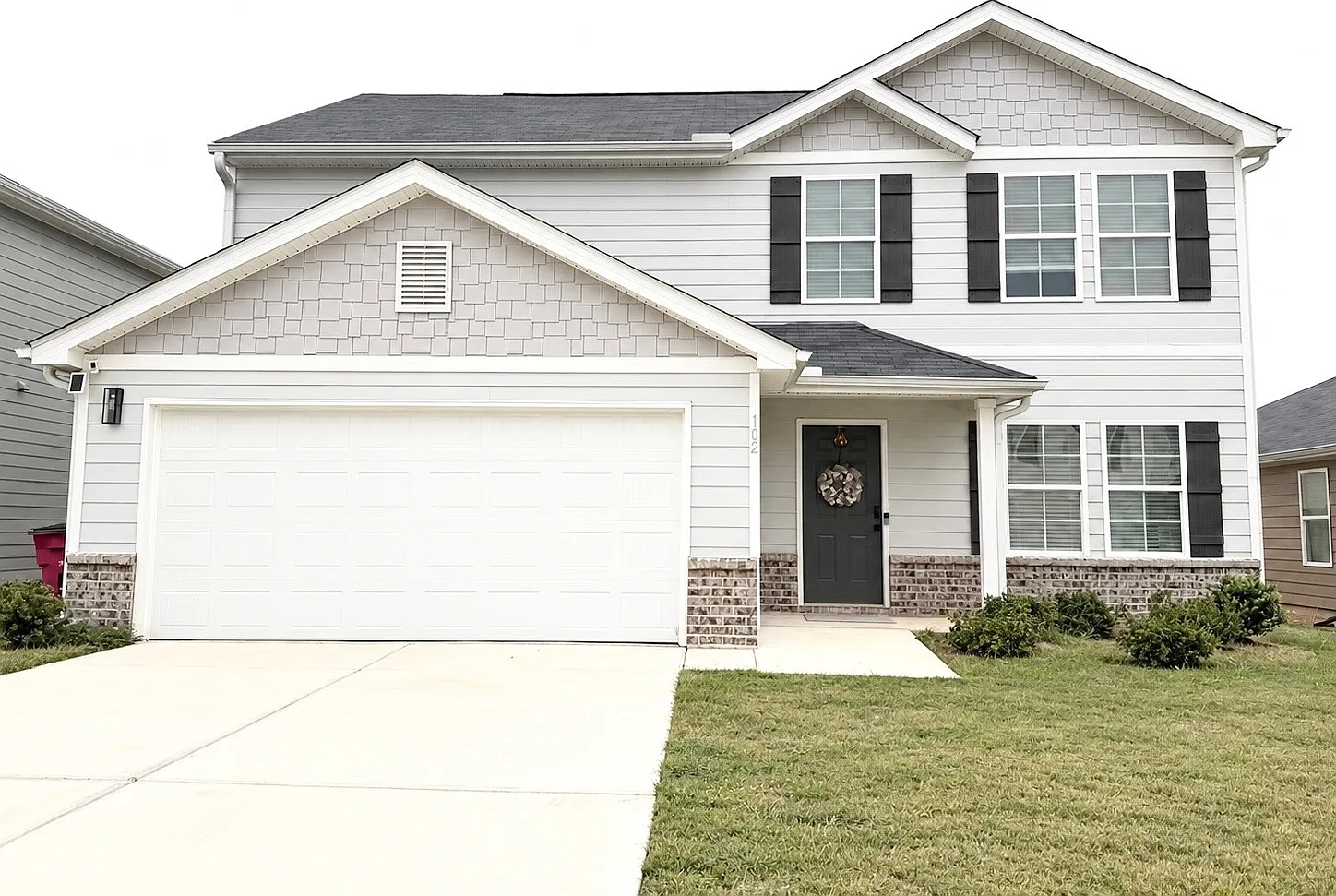 5 bed, 2180 sqft, $2,200 — Photo 1