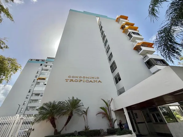 Jose M Tartak Ave, Carolina, PR 00979