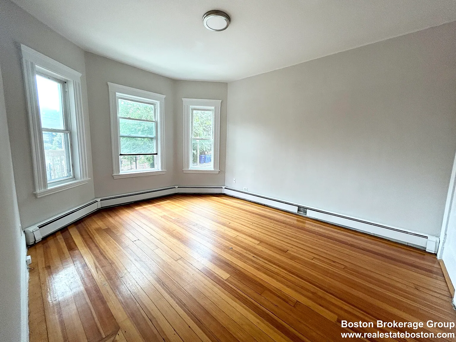 4 bed, 1.5 bath, $2,800 — Photo 3