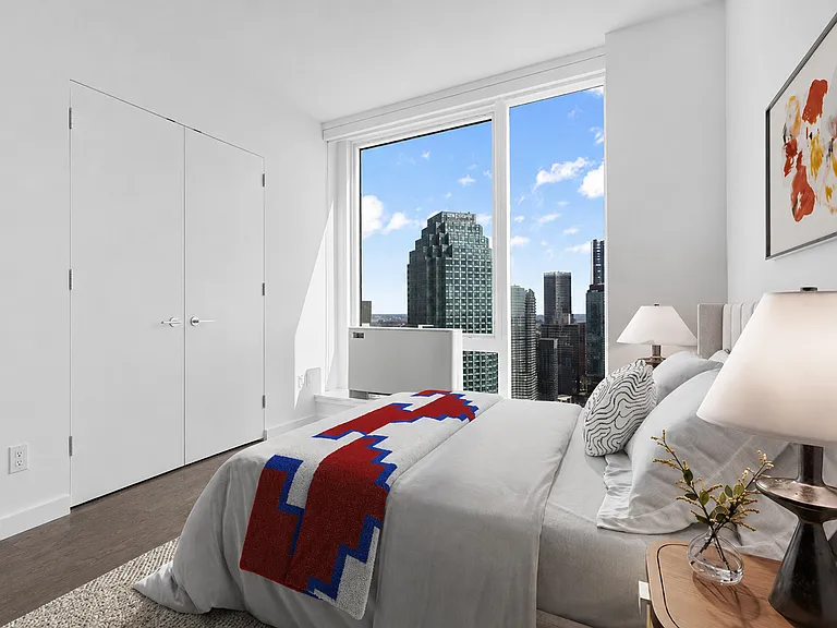 22-44 Jackson Ave #3911 — Photo 3