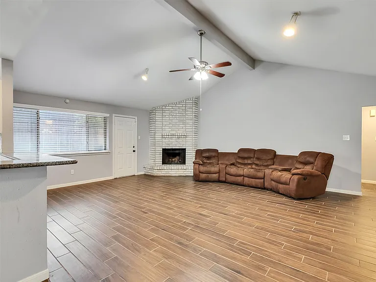 2554 Olympus Dr — Photo 8