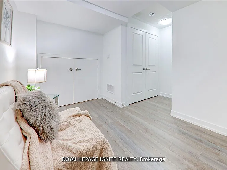 167 Downsview Park Blvd — Photo 29