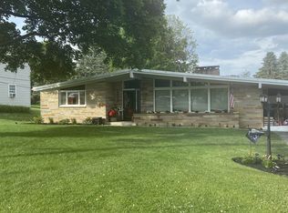 126 Grandview Rd, Centre Hall, PA 16828