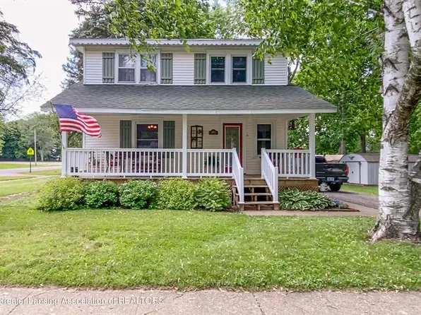 1869 Chestnut St, Holt, MI 48842