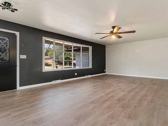 3rd image of 4315 Tallwood Ave