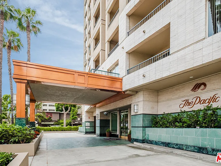 850 E Ocean Blvd #801 — Photo 18