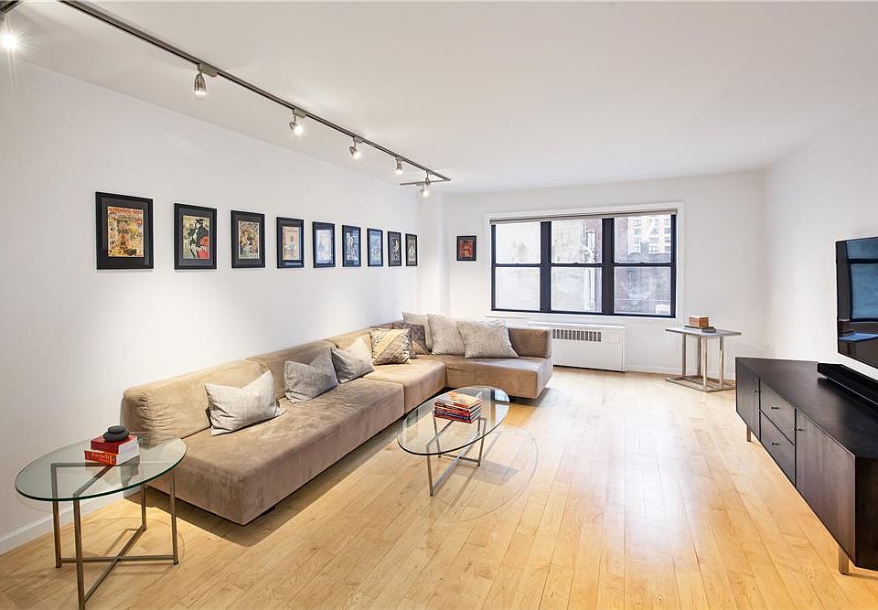 1st image of 301 E 48th St APT 7J