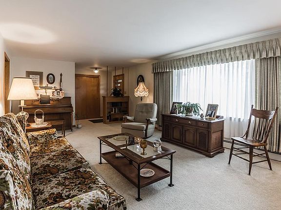 4th image of 2947 Downeys Hill Dr NE
