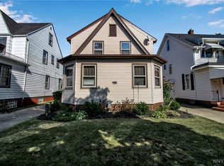 697 Eggert Rd, Buffalo, NY 14215