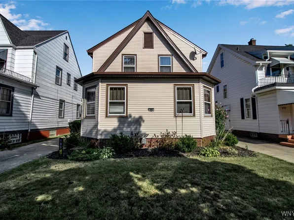 697 Eggert Rd, Buffalo, NY 14215