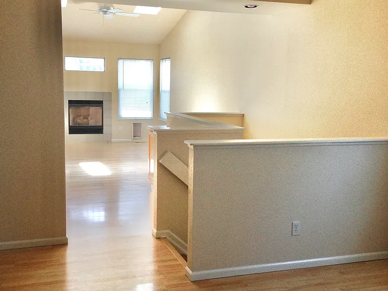 2961 Neil Dr #3 — Photo 2