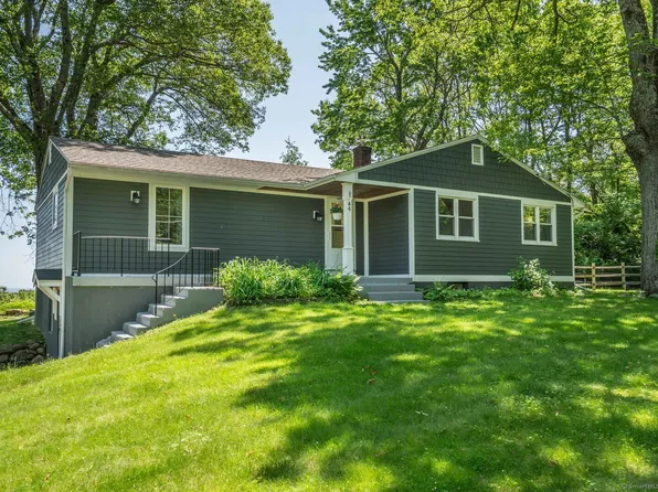 44 Savarese Lane, Burlington, CT 06013