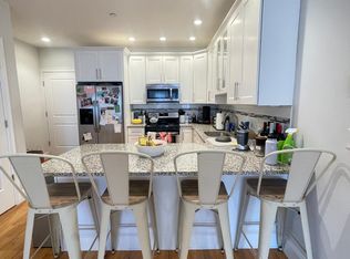 387 W Broadway #2, Boston, MA 02127