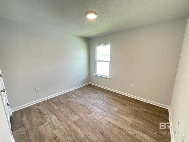 10415 Ruffian Rte — Photo 12