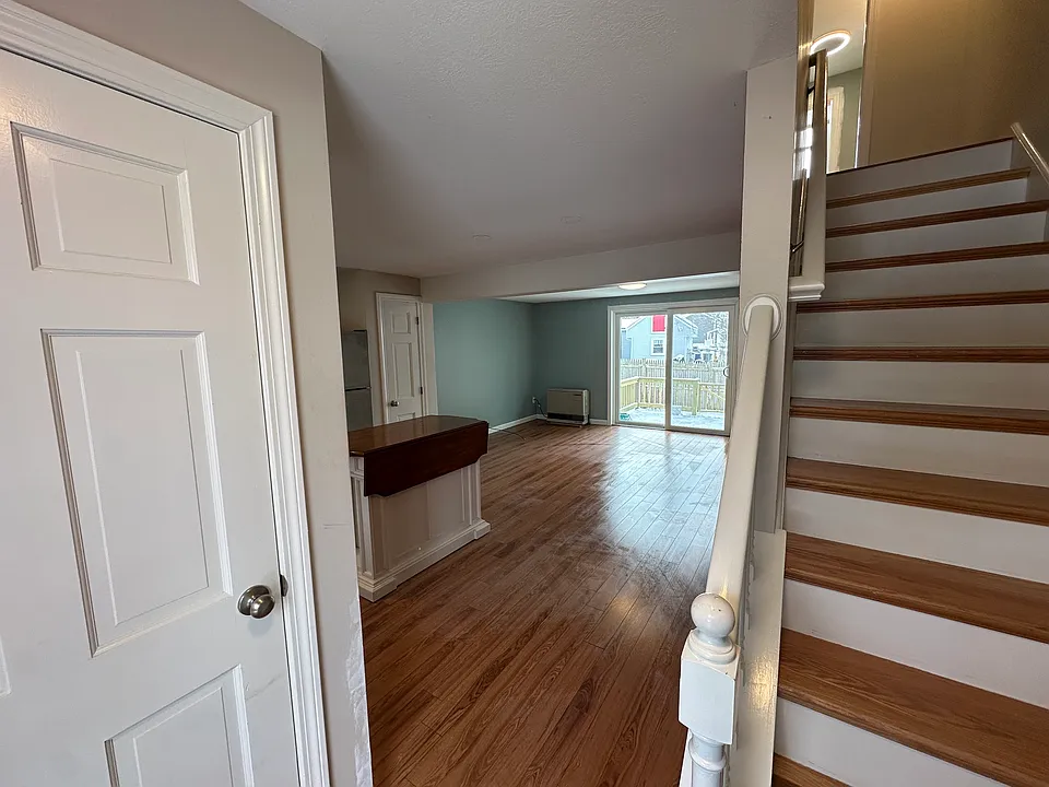 21 Valley St #10
